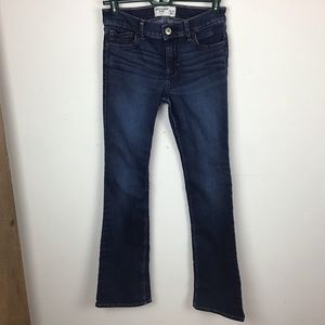 Abercrombie kids great condition. Didn’t fit my loss your gain :)